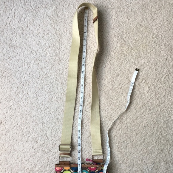 Lily Bloom Multi-Color Circle Crossbody Bag - Picture 8 of 8